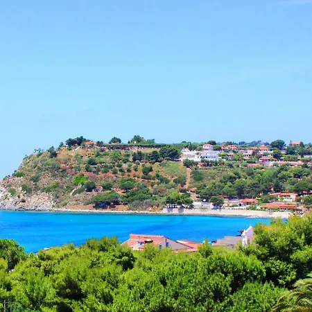 Locazione Turistica Giulia Con Piscina